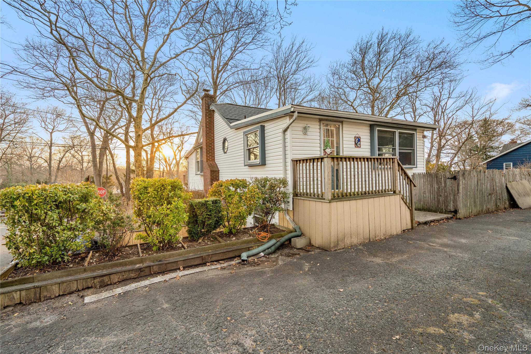 #3 photo, 105 Lookout Drive, 东长岛 Sound Beach , NY 11789