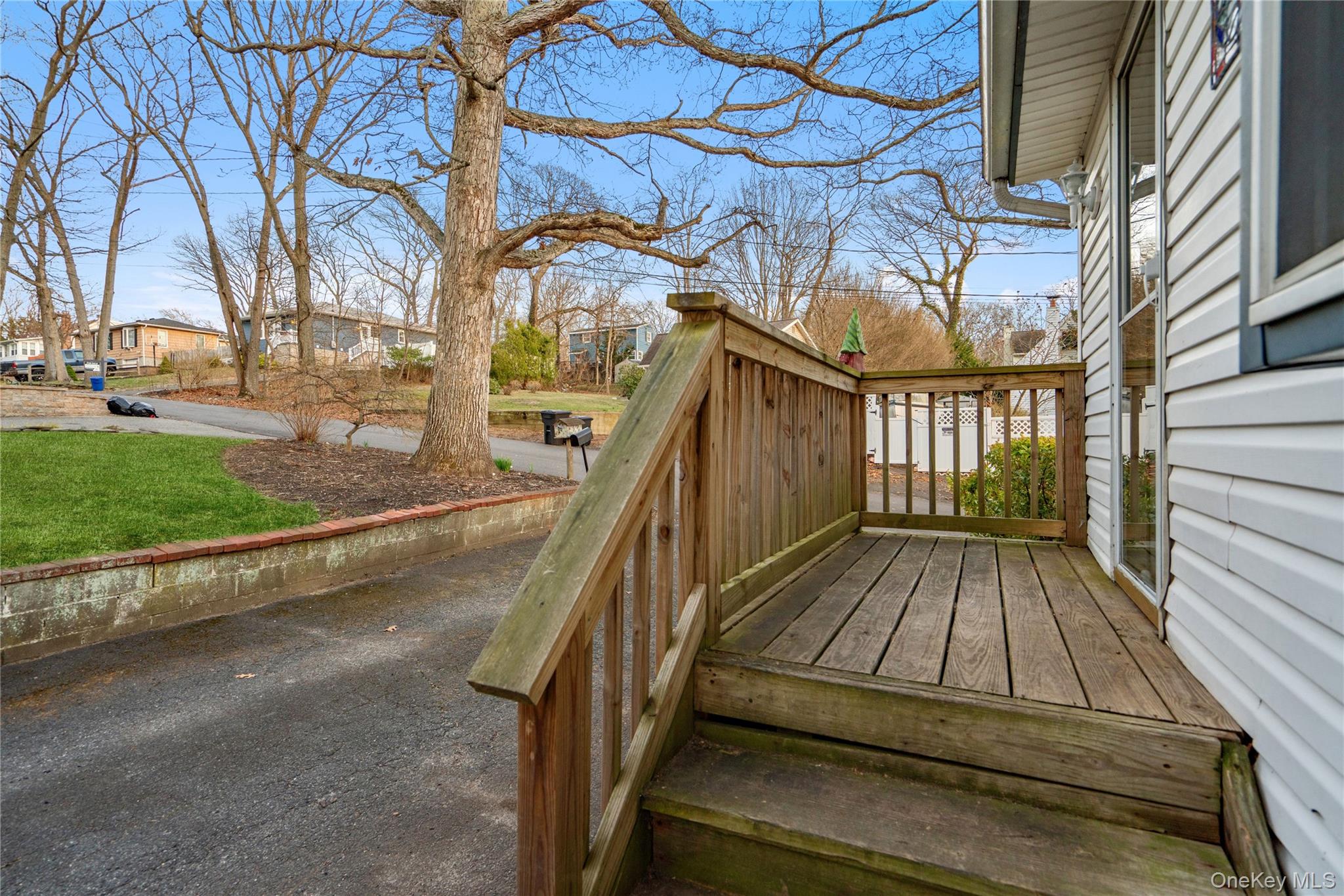 #4 photo, 105 Lookout Drive, 东长岛 Sound Beach , NY 11789