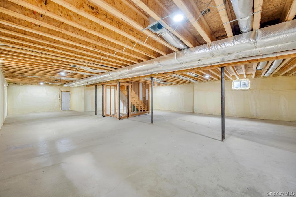 #13 photo, 36 Jupiter Lane, 长岛 Levittown , NY 11756