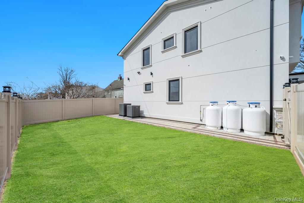 #17 photo, 36 Jupiter Lane, 长岛 Levittown , NY 11756