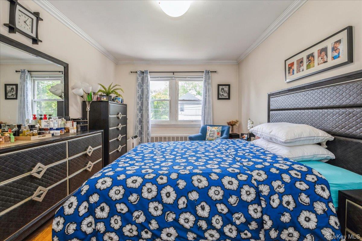 #10 photo, 20047 39th Avenue, Bayside , NY 11361