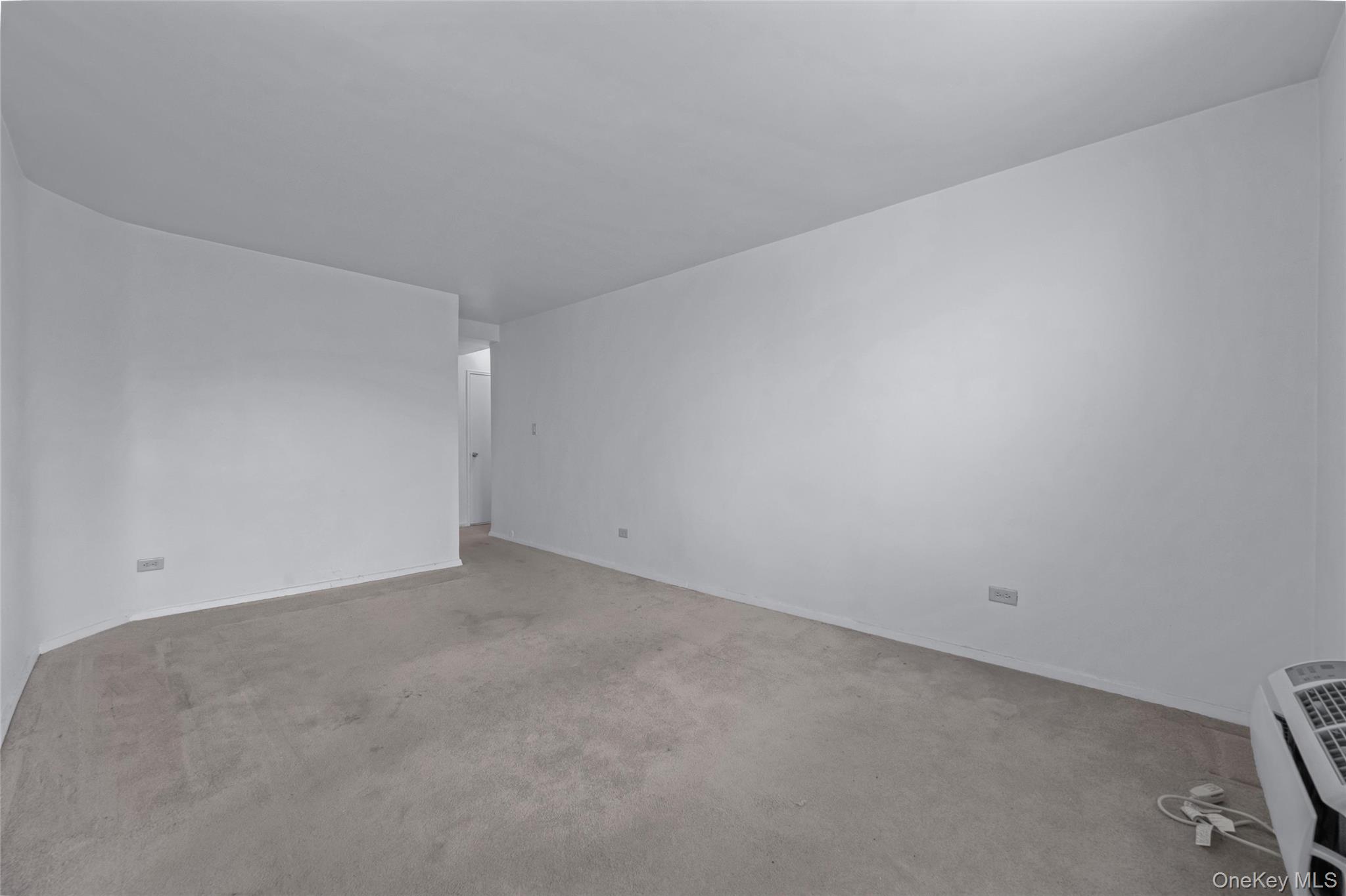 #16 photo, 43-25 Douglaston Parkway, Douglaston , NY 11363