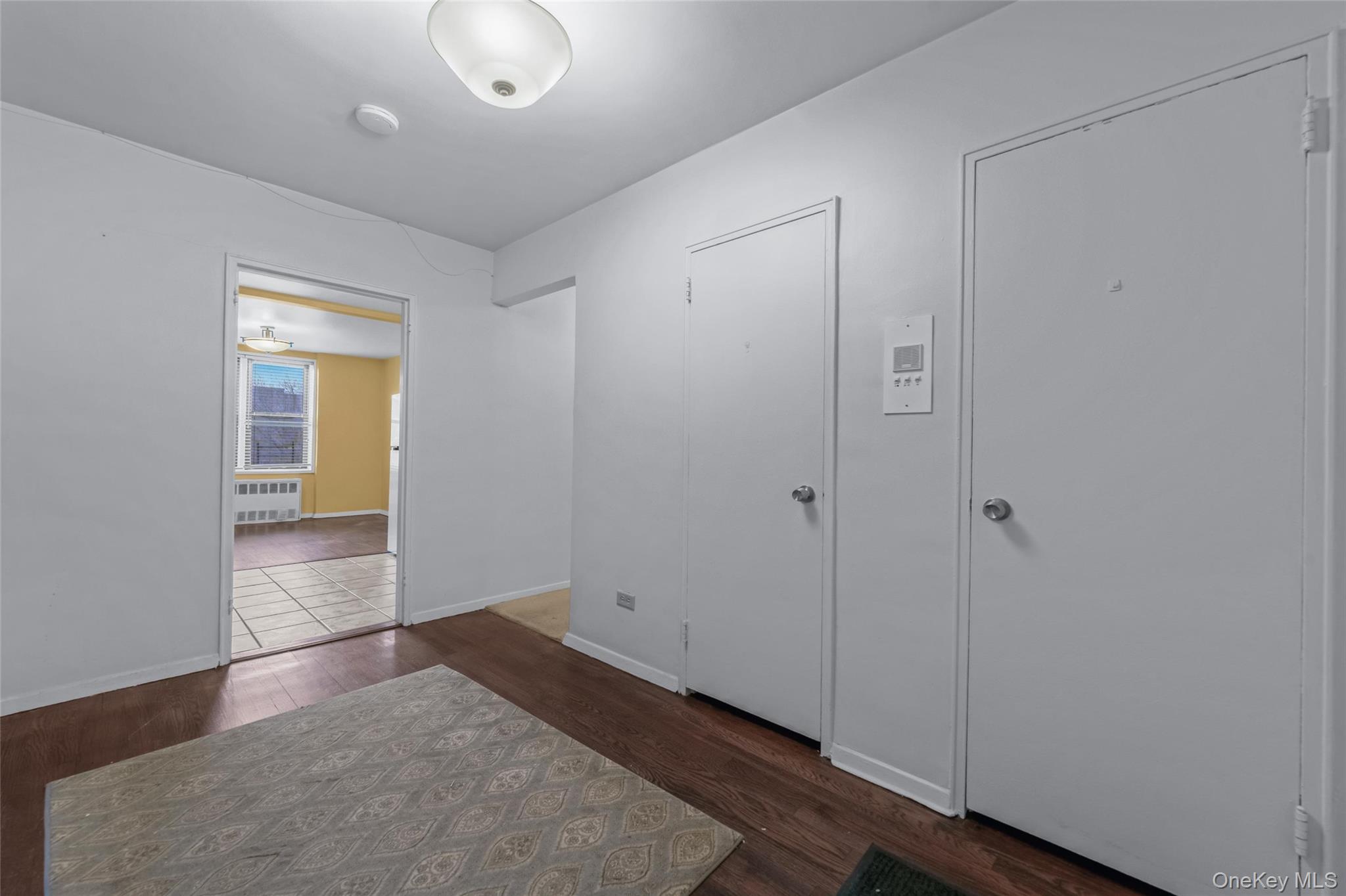 #5 photo, 43-25 Douglaston Parkway, Douglaston , NY 11363