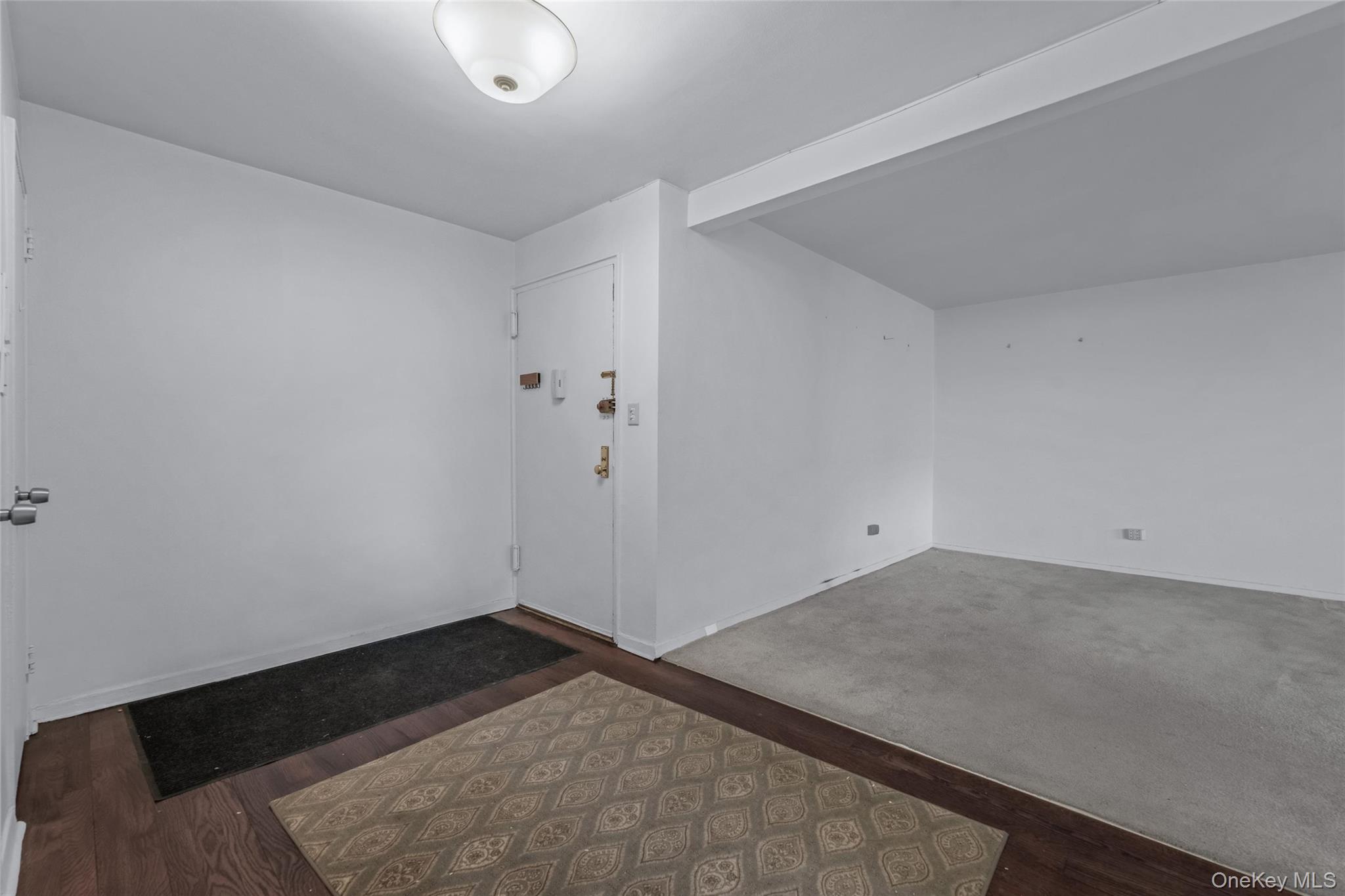 #6 photo, 43-25 Douglaston Parkway, Douglaston , NY 11363