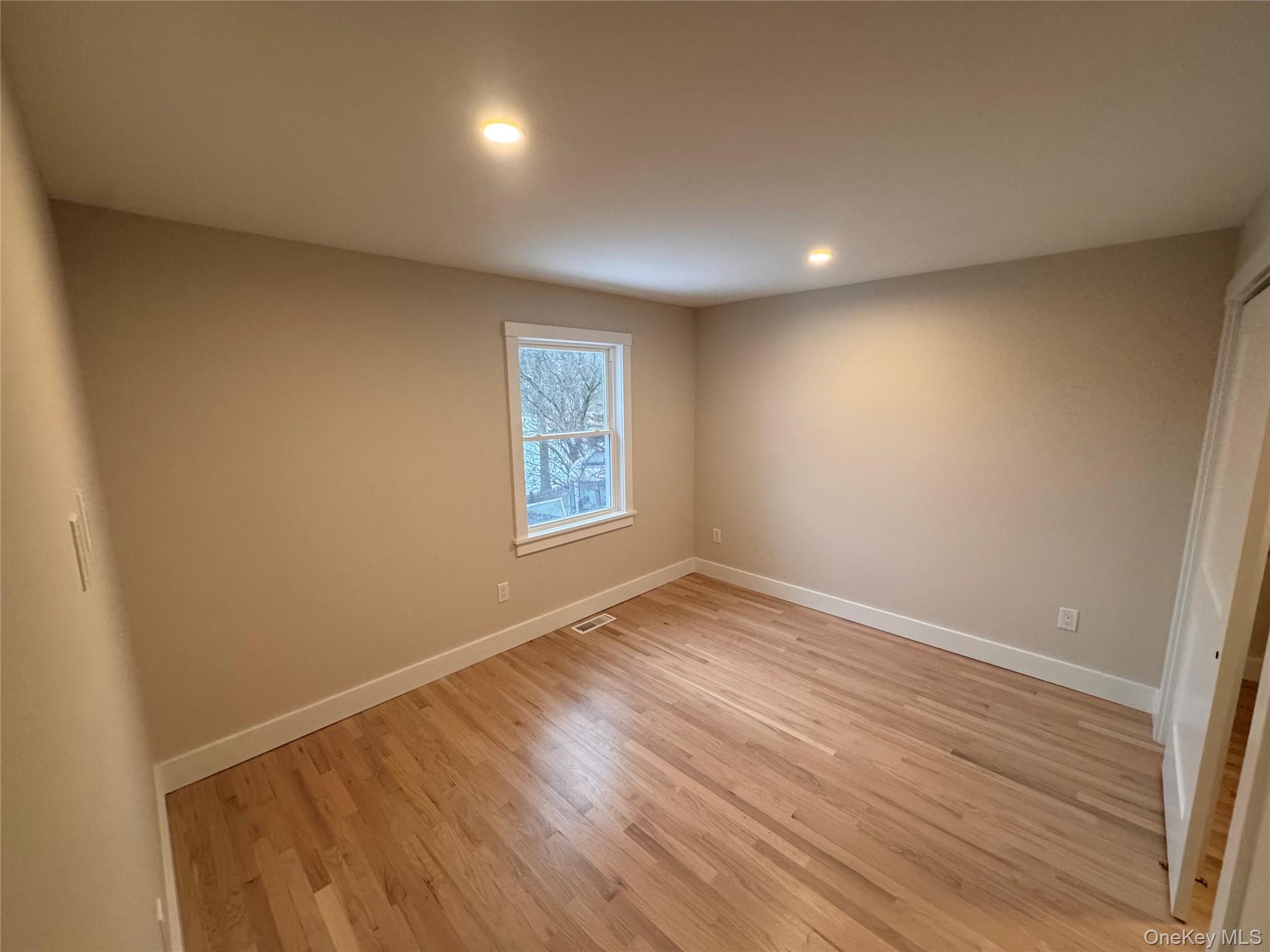 #16 photo, 91 17th Street, Wading River , NY 11792