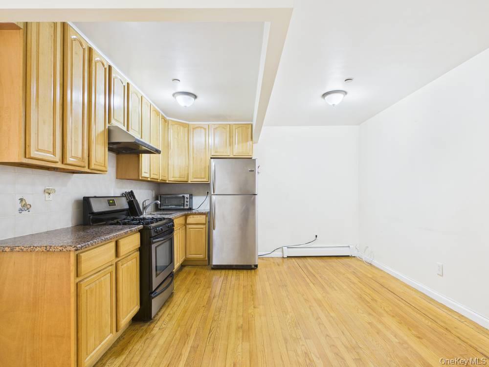 #14 photo, 4135 67th Street, Woodside , NY 11377