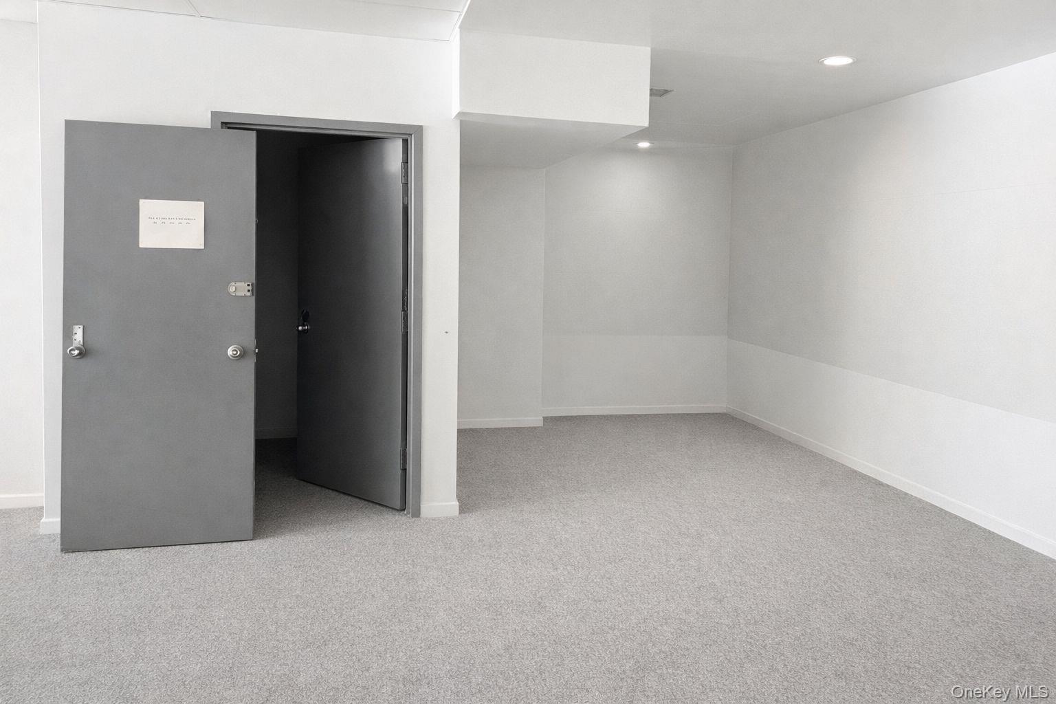 #5 photo, 13621 41st Avenue, Flushing , NY 11355