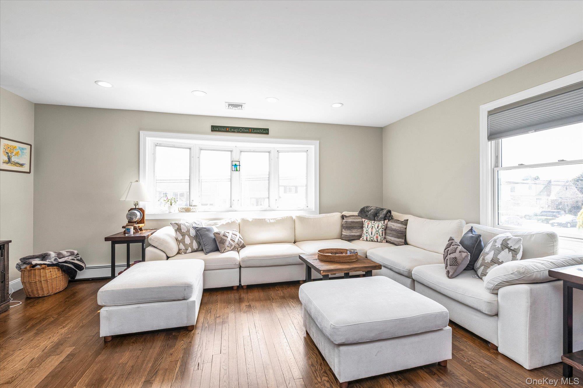 #2 photo, 35 Lee Avenue, 东长岛 Babylon , NY 11702