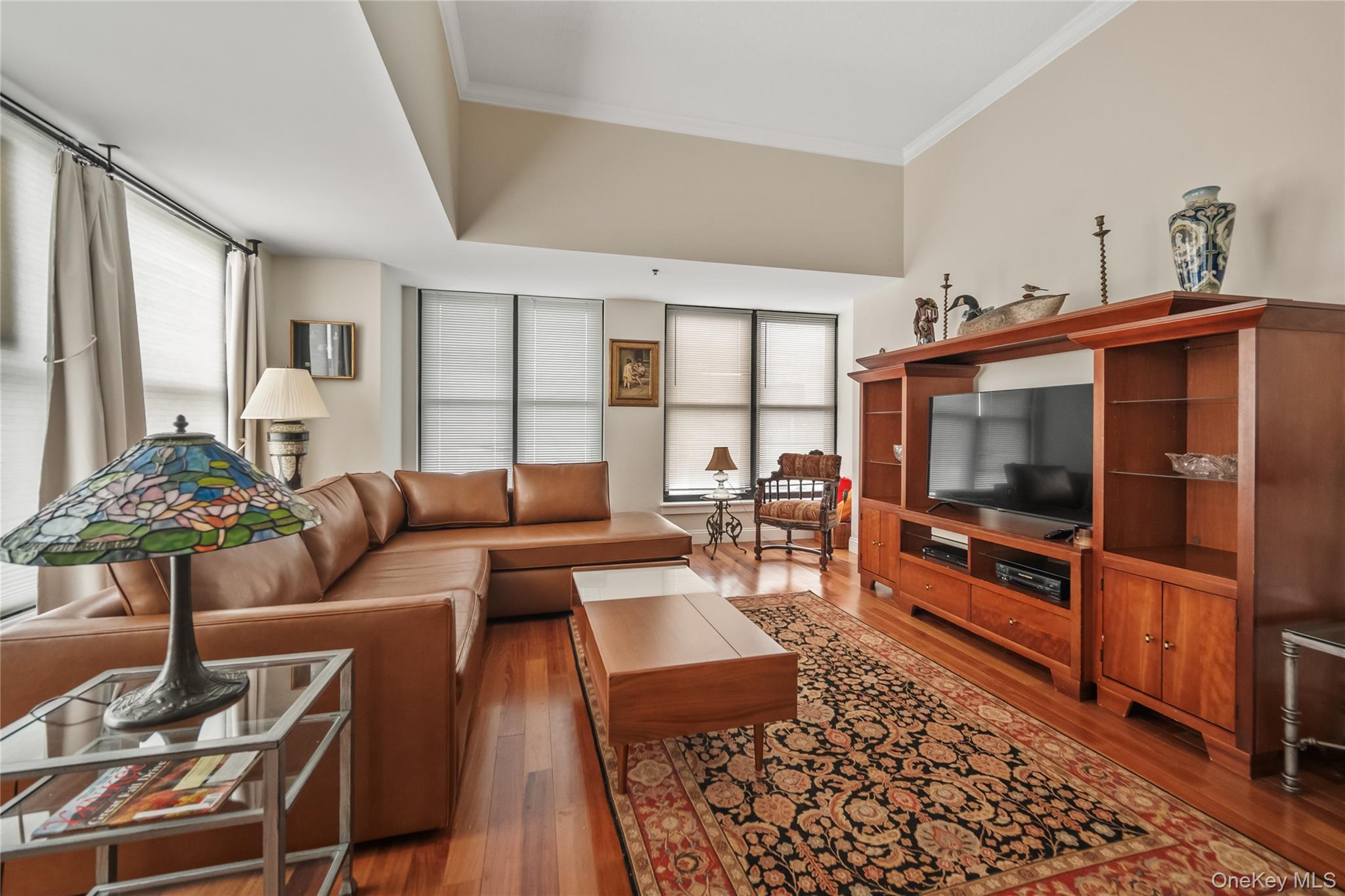 #17 photo, 100 New Roc City Plaza, 纽约州 New Rochelle , NY 10801