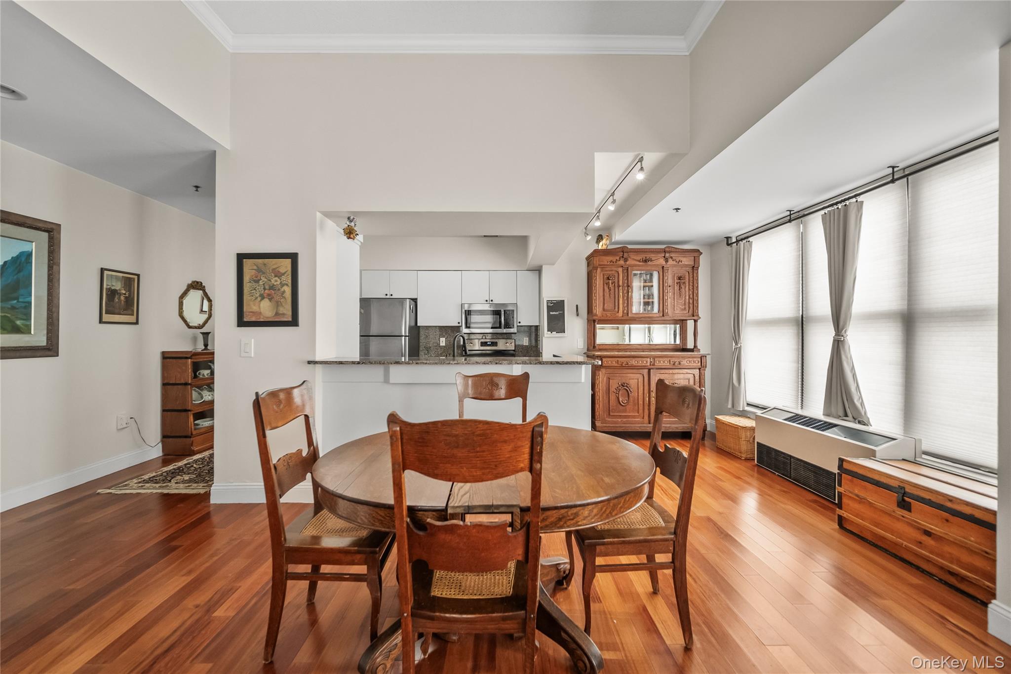 #20 photo, 100 New Roc City Plaza, 纽约州 New Rochelle , NY 10801