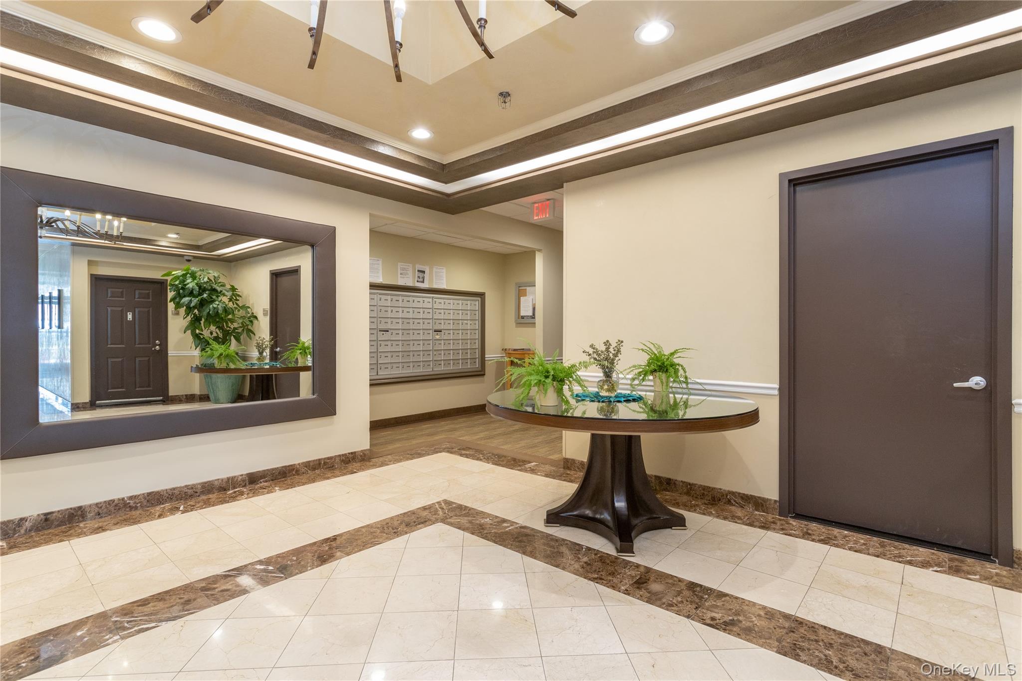 #3 photo, 100 New Roc City Plaza, 纽约州 New Rochelle , NY 10801