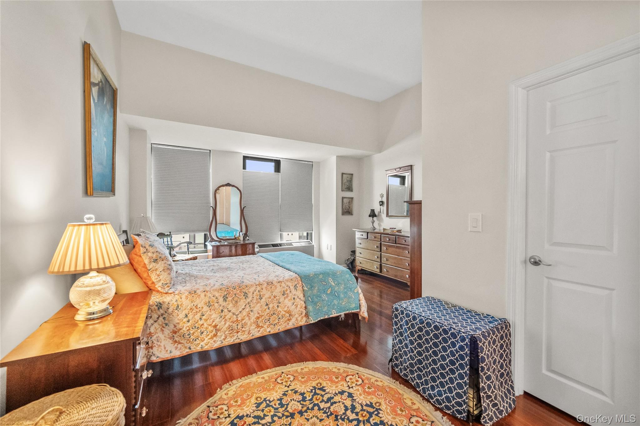 #5 photo, 100 New Roc City Plaza, 纽约州 New Rochelle , NY 10801