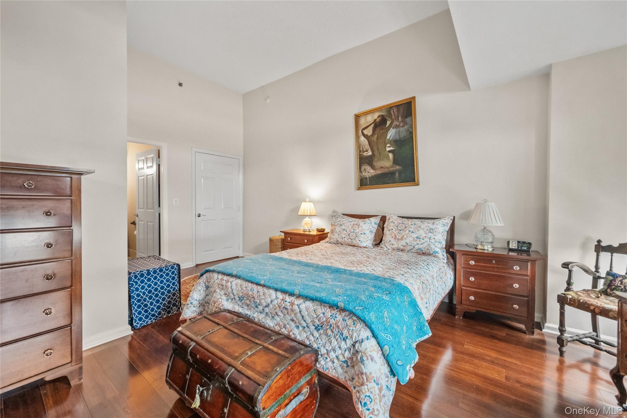 #7 photo, 100 New Roc City Plaza, 纽约州 New Rochelle , NY 10801