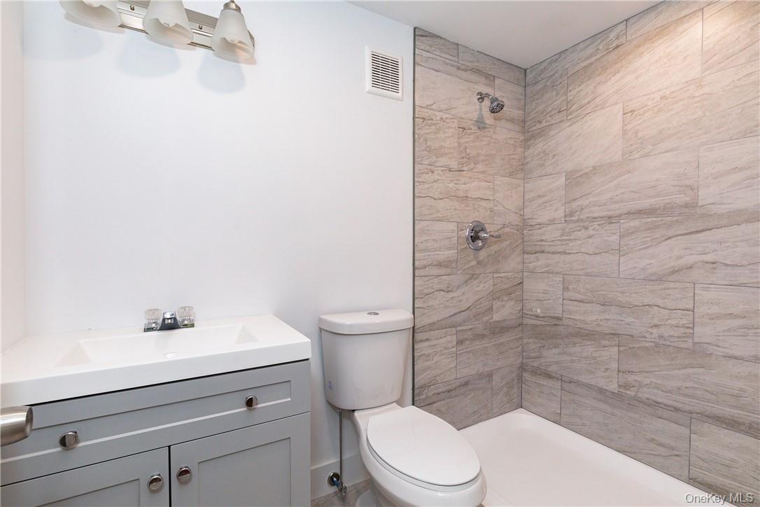 #10 photo, 681 ROUTE 216, Poughquag , NY 12570