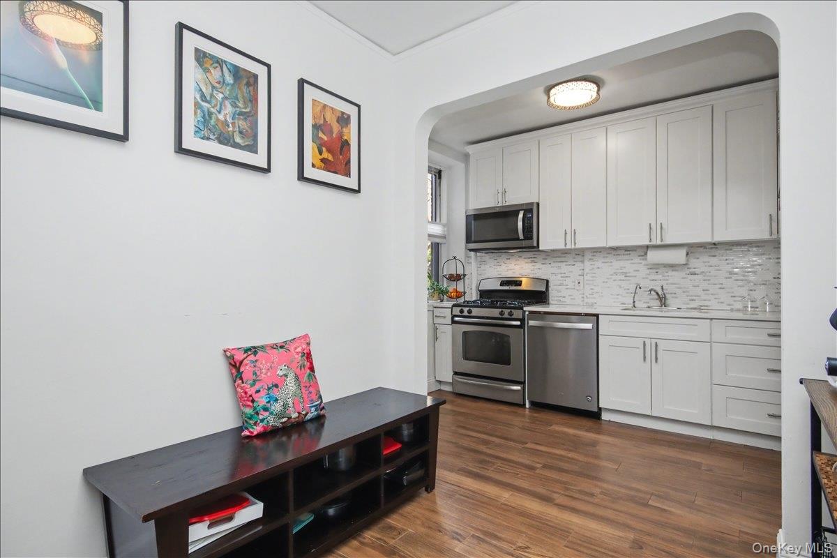 #9 photo, 90 BRYANT Avenue, White Plains , NY 10605