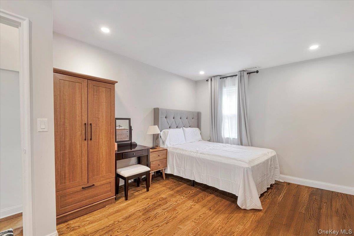 #12 photo, 75 Oakland Avenue, Tuckahoe , NY 10707