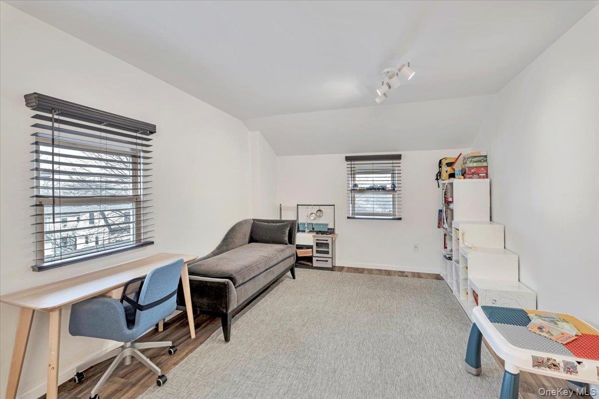 #15 photo, 75 Oakland Avenue, Tuckahoe , NY 10707