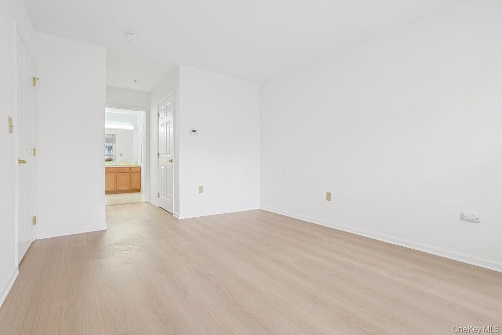 #10 photo, 105 Sutton Drive, Mount Kisco , NY 10549