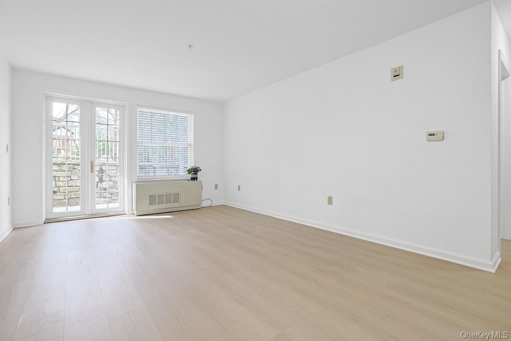 #5 photo, 105 Sutton Drive, Mount Kisco , NY 10549