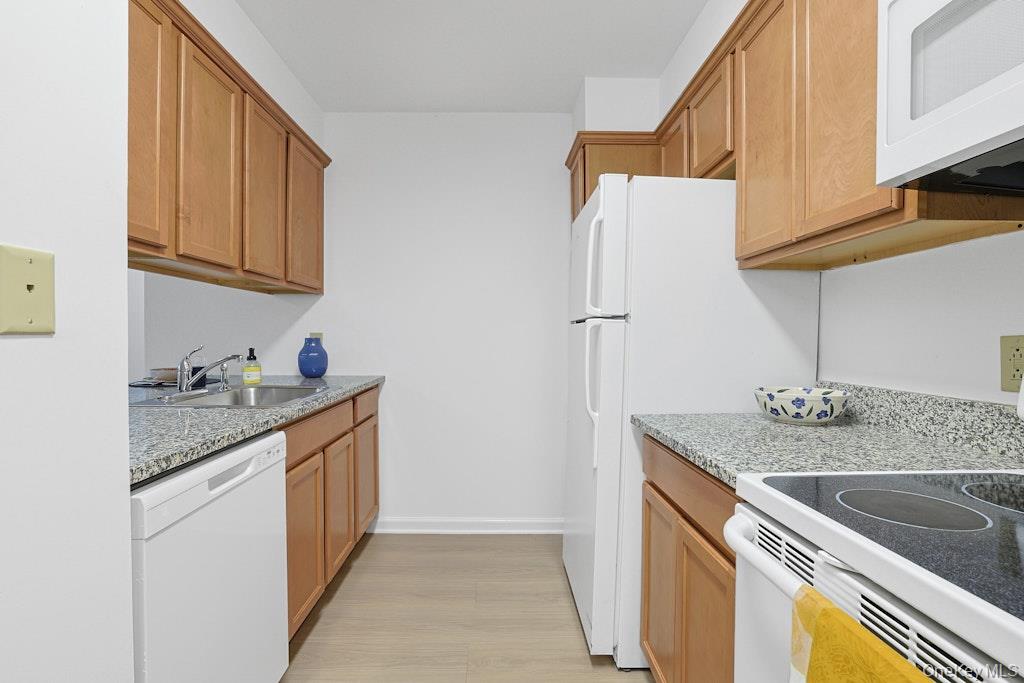 #9 photo, 105 Sutton Drive, Mount Kisco , NY 10549