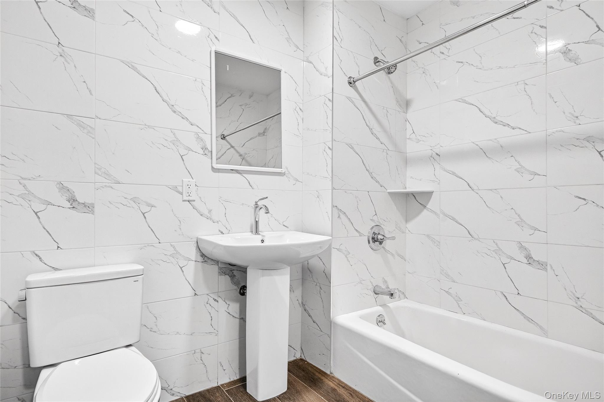 #4 photo, 1591 Jesup Avenue, Bronx , NY 10452