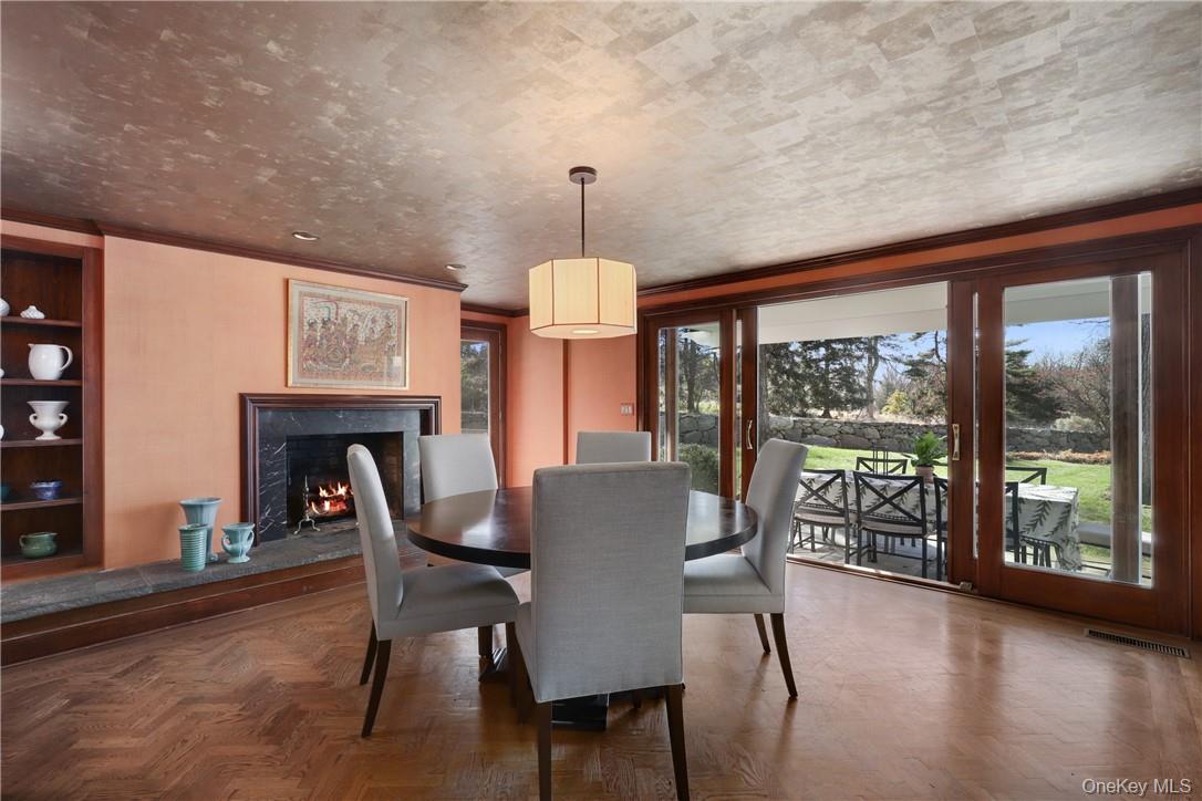 #12 photo, 77 Hook Road, Bedford , NY 10506