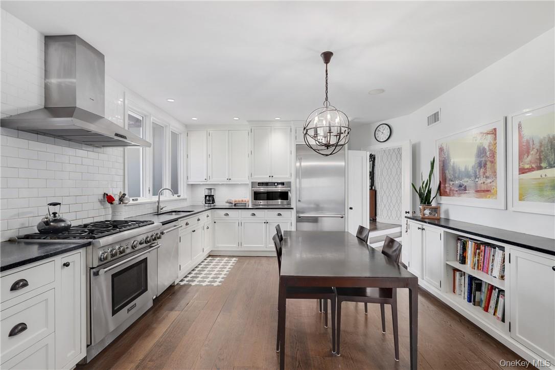 #8 photo, 77 Hook Road, Bedford , NY 10506