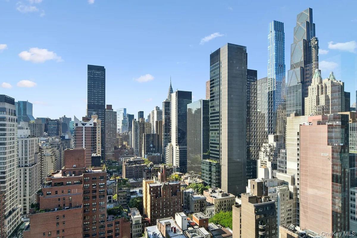 #3 photo, 250 East 53rd Street, New York (Manhattan) , NY 10022