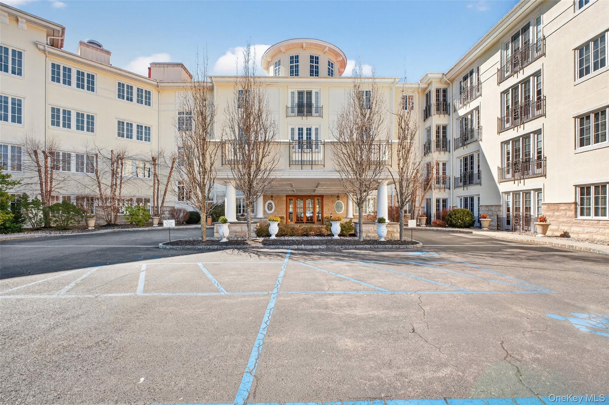 #1 photo, 319 Trump Park, Shrub Oak , NY 10588