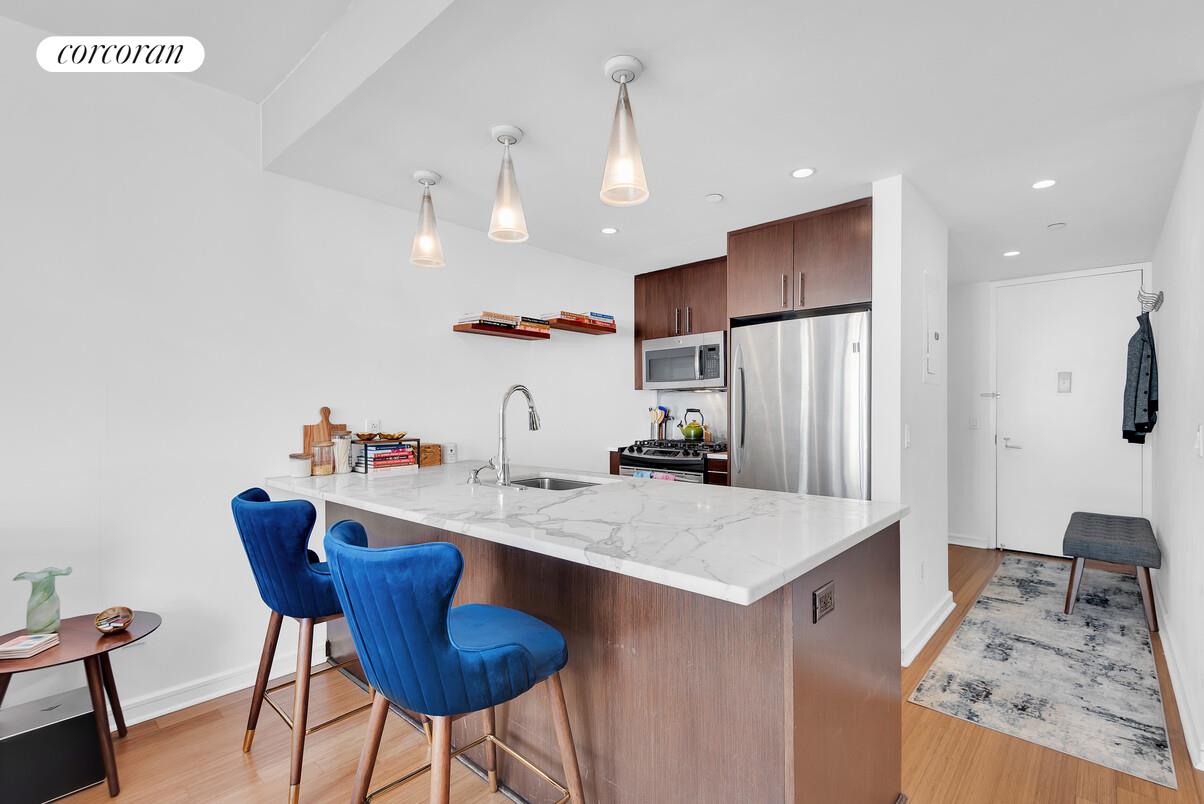 #4 photo, 350 W 53RD Street, Hell's Kitchen , NY 10019