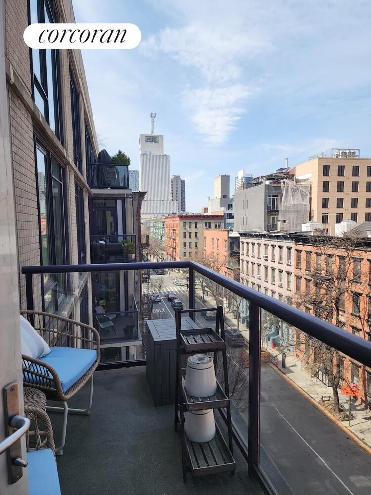 #7 photo, 350 W 53RD Street, Hell's Kitchen , NY 10019