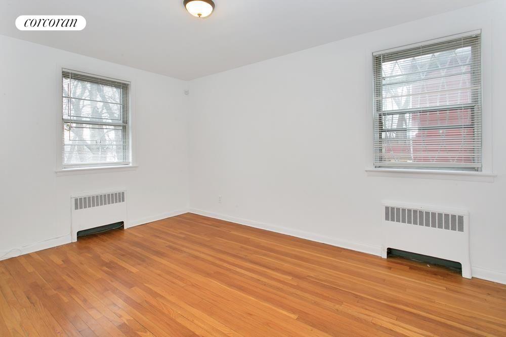 #11 photo, Bronx, Spuyten Duyvil , NY 10463