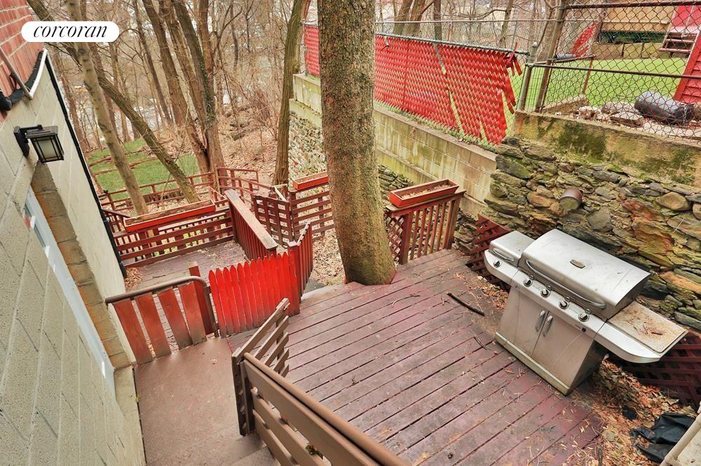 #16 photo, Bronx, Spuyten Duyvil , NY 10463