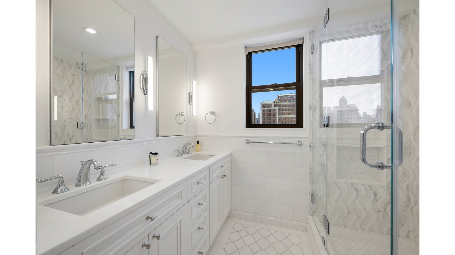 #12 photo, 700 PARK Avenue, Lenox Hill , NY 10021