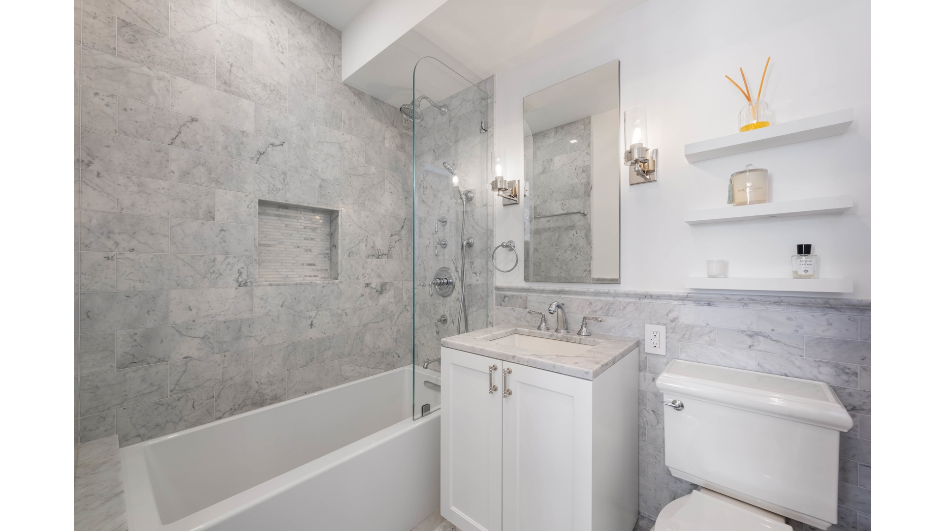 #14 photo, 700 PARK Avenue, Lenox Hill , NY 10021