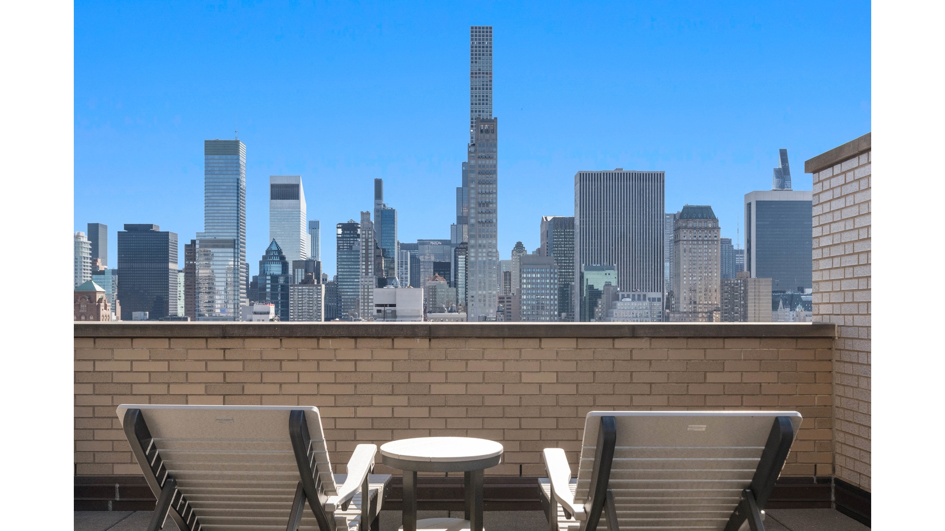 #19 photo, 700 PARK Avenue, Lenox Hill , NY 10021