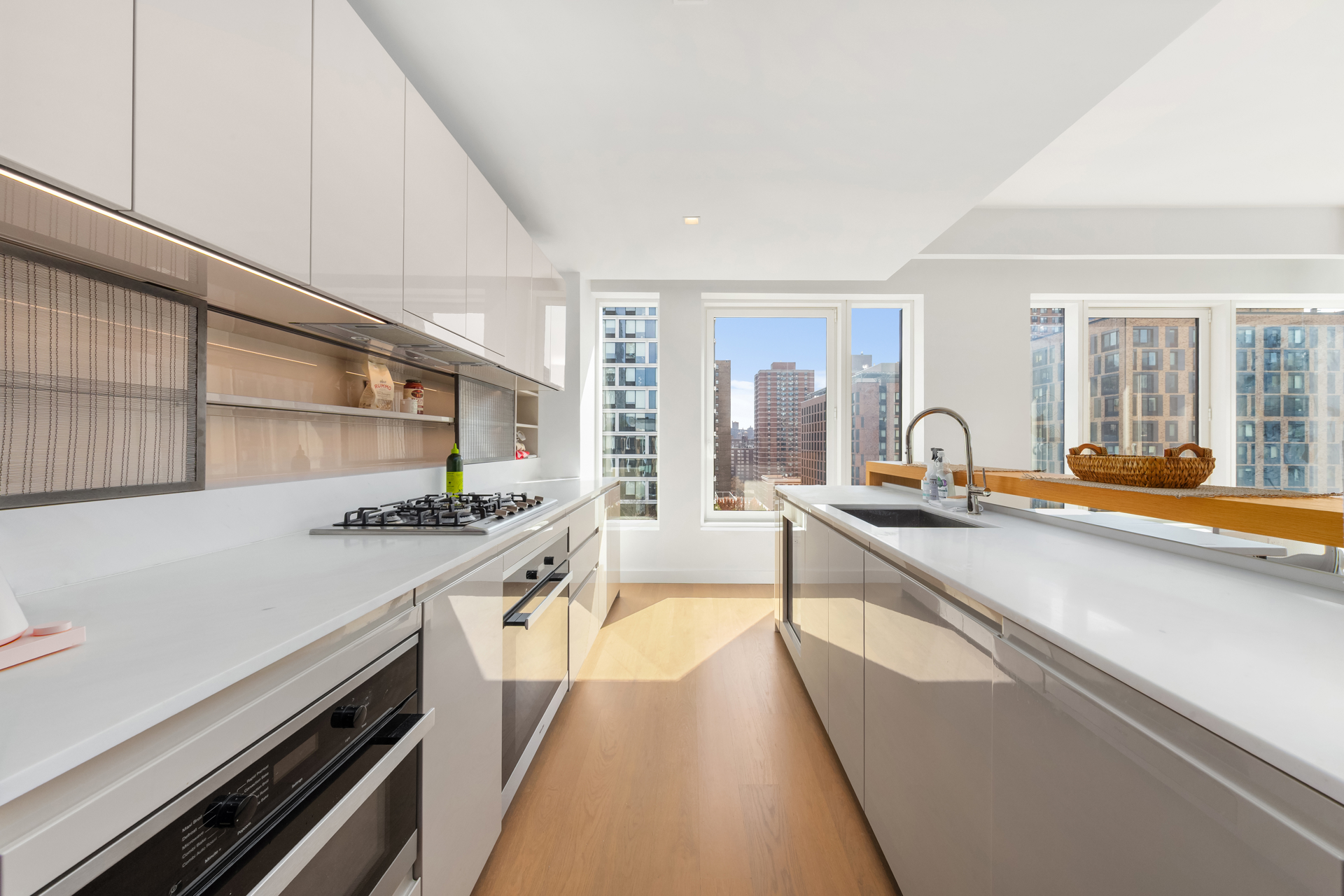 #5 photo, 202 BROOME Street, Lower East Side , NY 10002