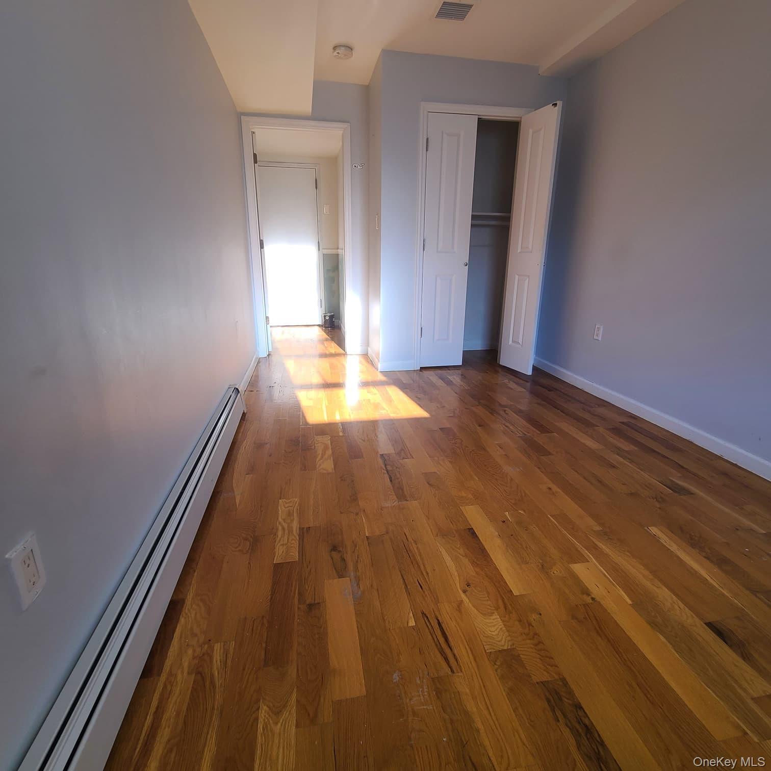 #10 photo, 10442 164th Street, Jamaica , NY 11433