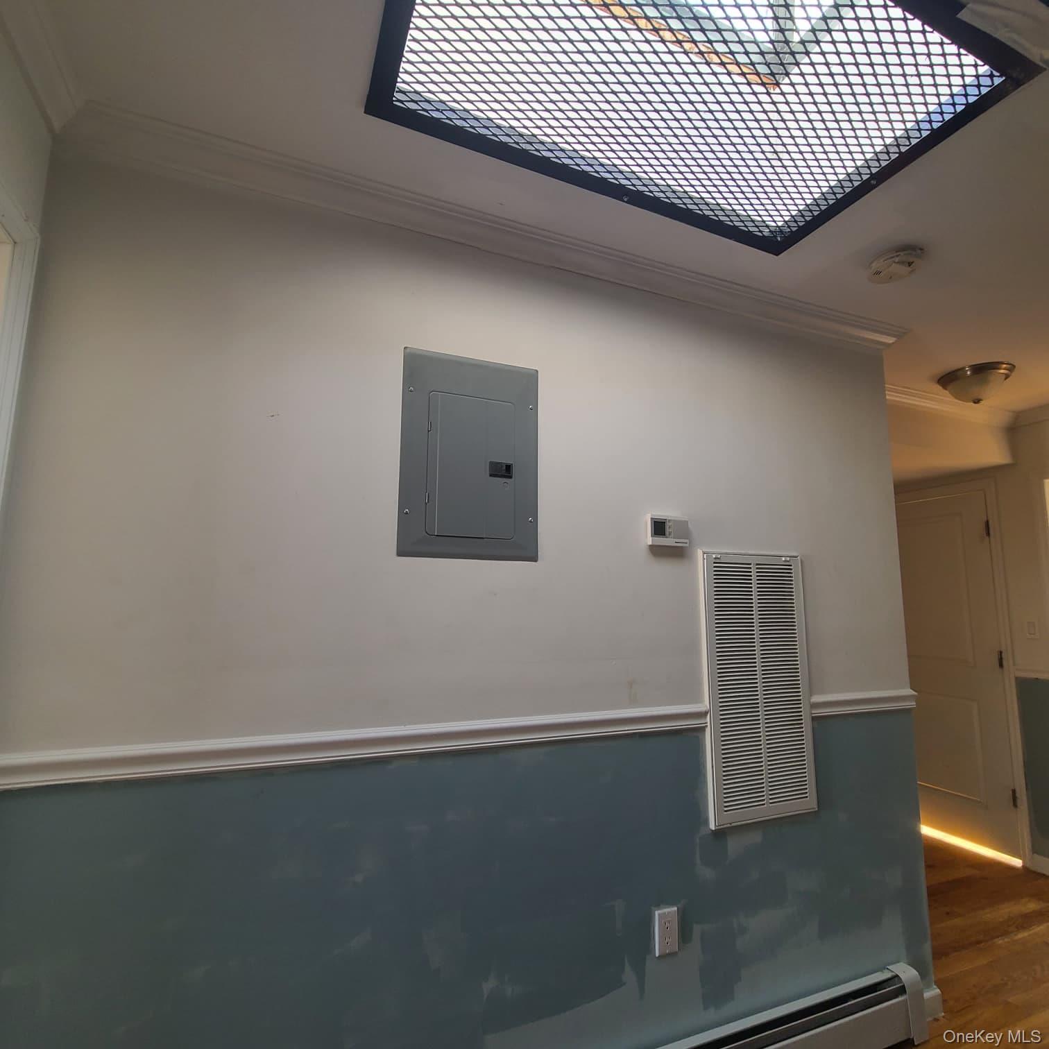 #3 photo, 10442 164th Street, Jamaica , NY 11433