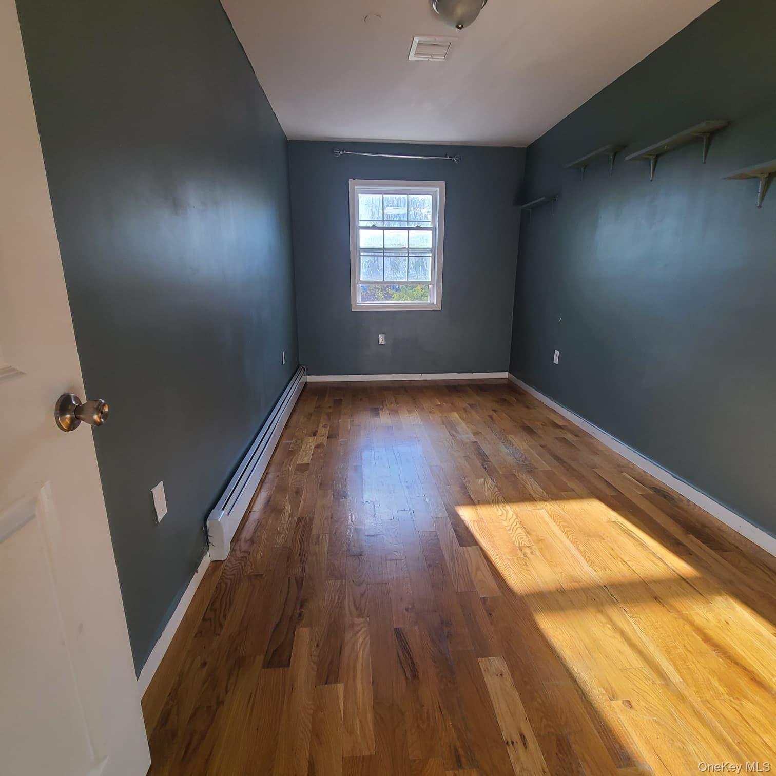 #9 photo, 10442 164th Street, Jamaica , NY 11433