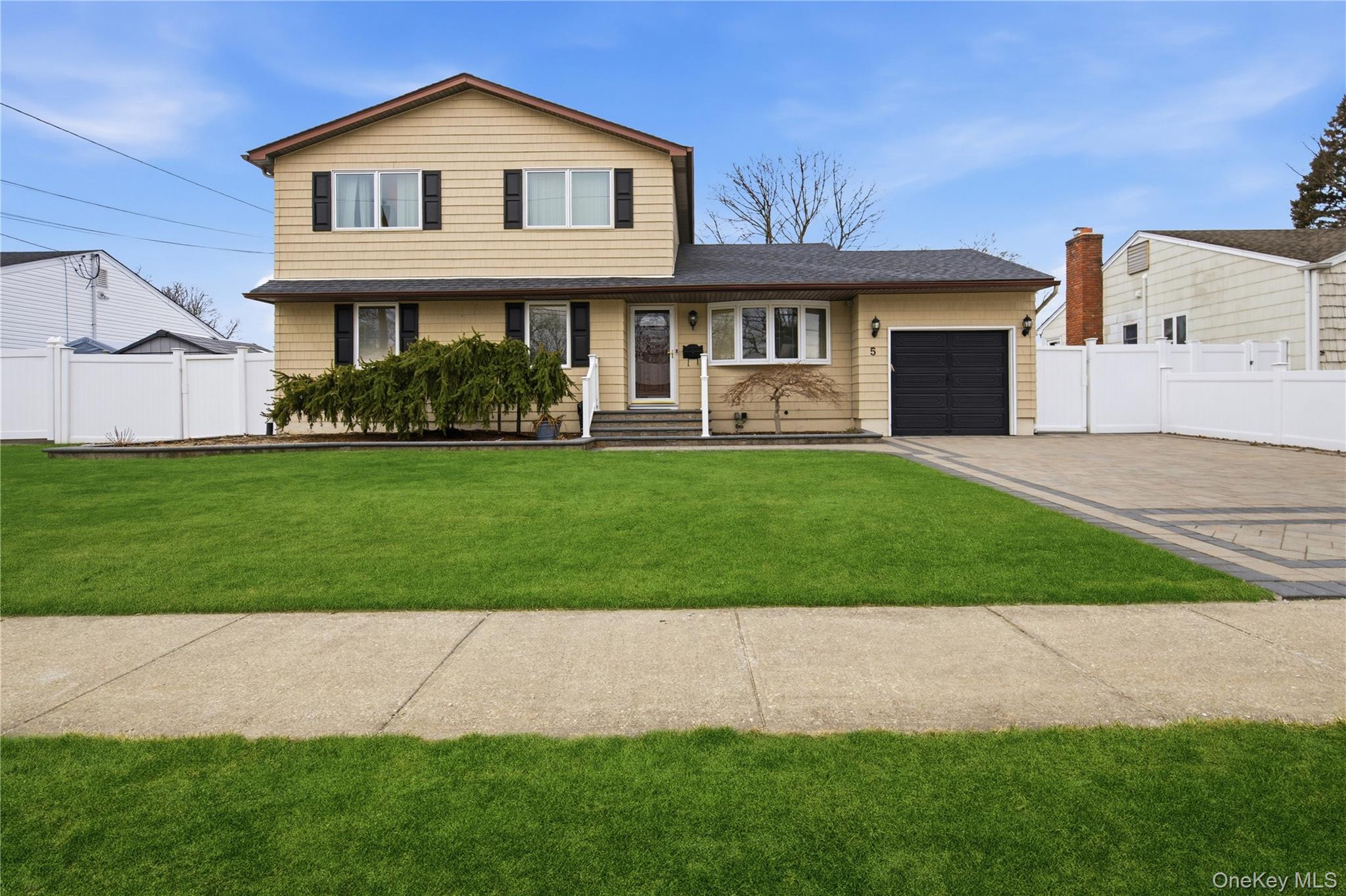 #1 photo, 5 Wheeler Court, Deer Park , NY 11729