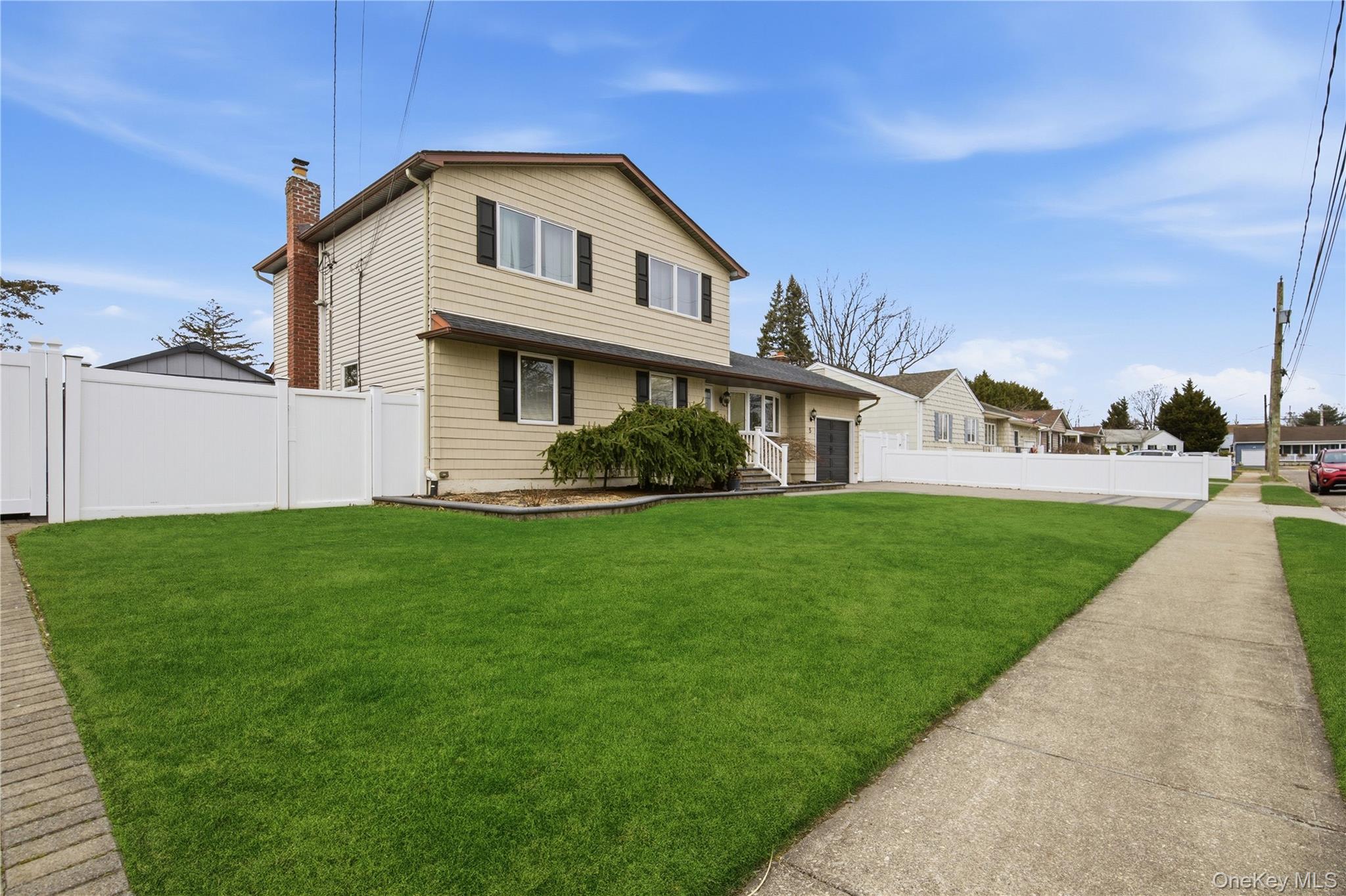 #2 photo, 5 Wheeler Court, Deer Park , NY 11729