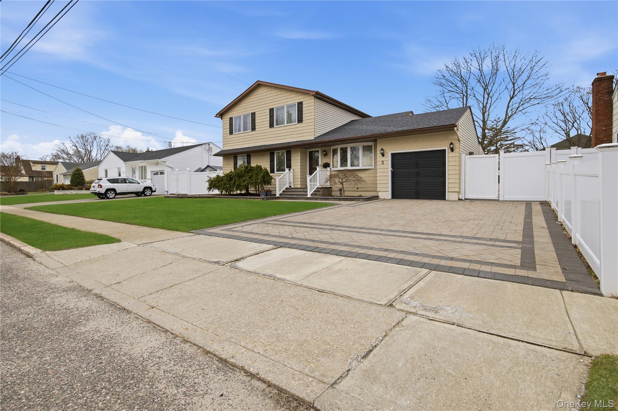 #3 photo, 5 Wheeler Court, Deer Park , NY 11729