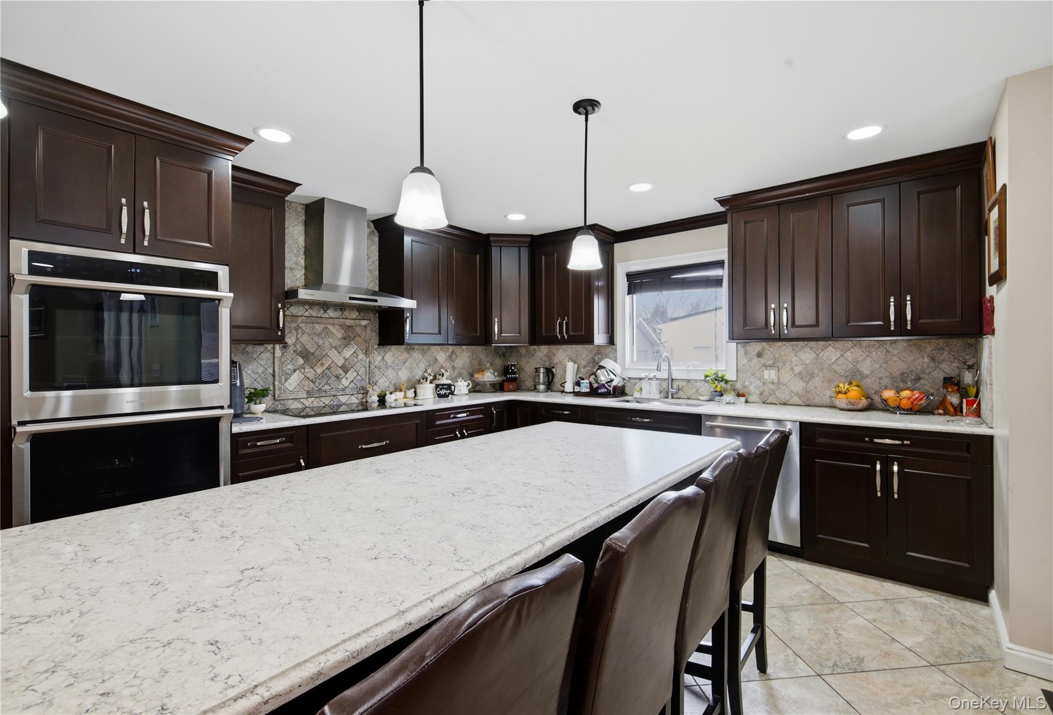 #6 photo, 5 Wheeler Court, Deer Park , NY 11729