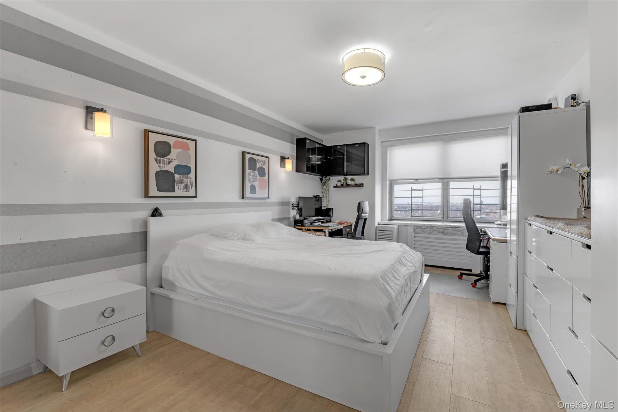 #11 photo, 125-10 Queens Boulevard, Kew Gardens , NY 11415