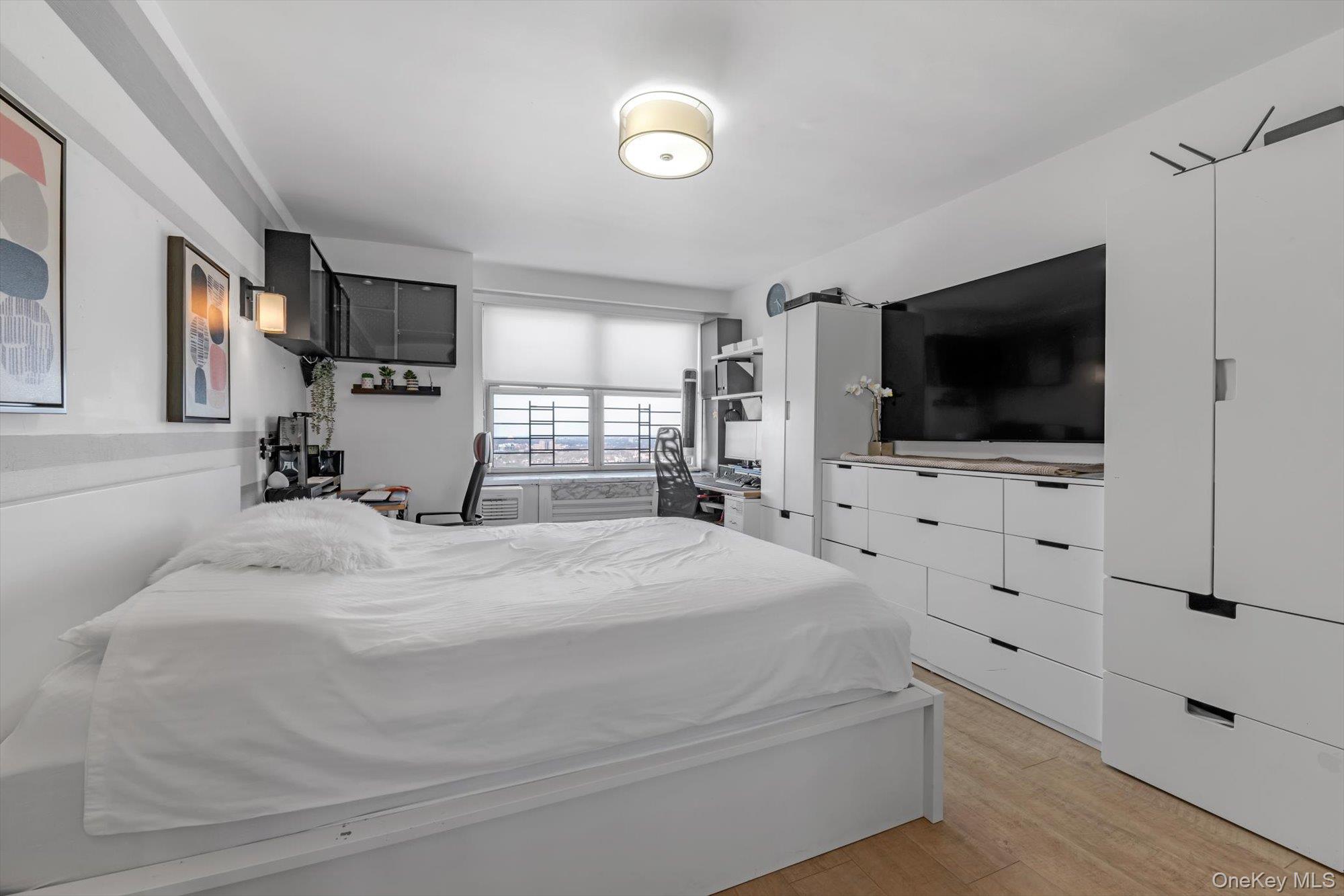 #12 photo, 125-10 Queens Boulevard, Kew Gardens , NY 11415