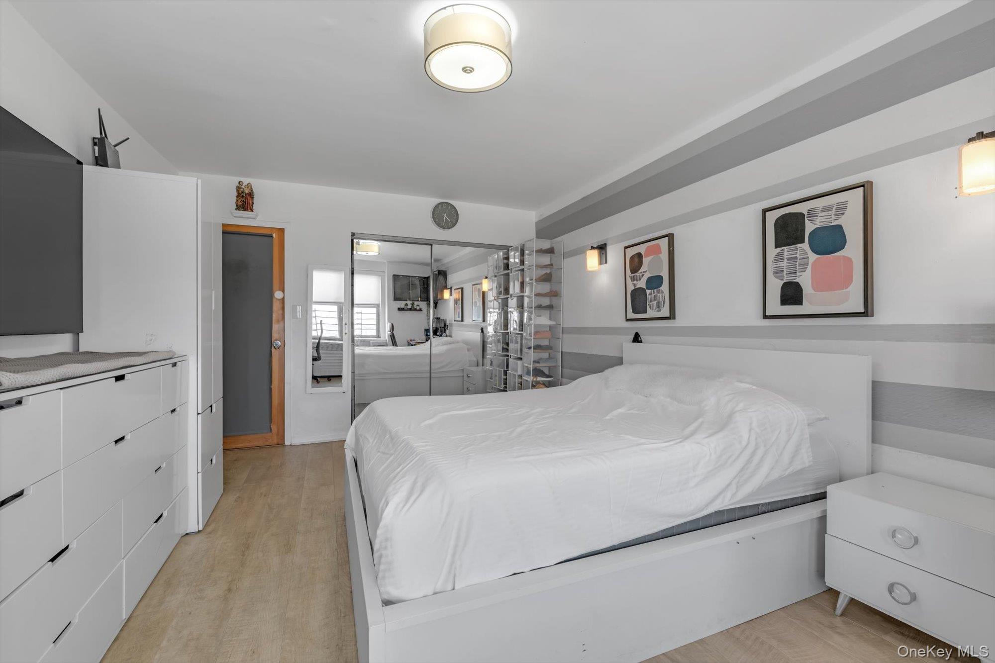 #13 photo, 125-10 Queens Boulevard, Kew Gardens , NY 11415