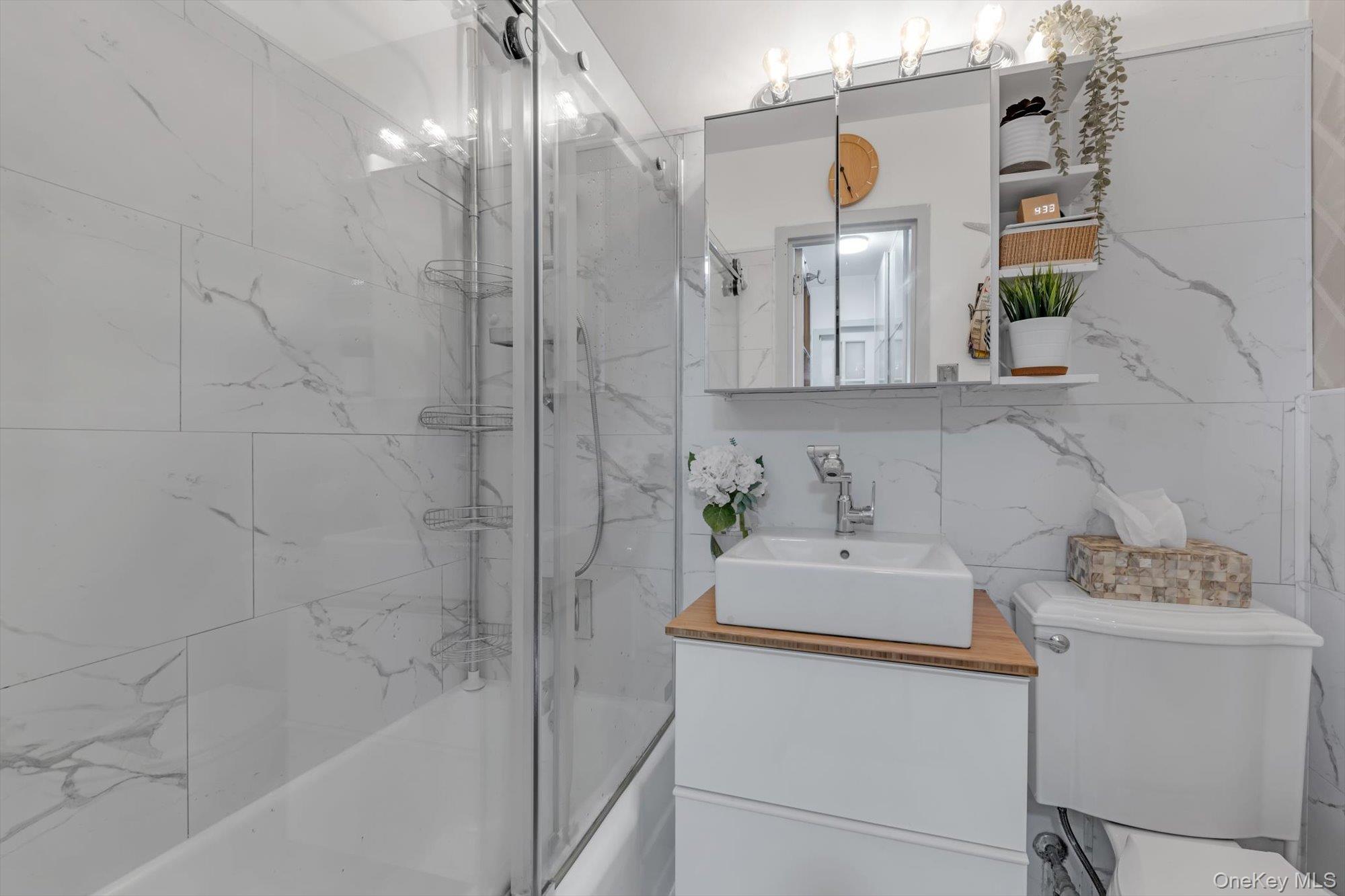 #15 photo, 125-10 Queens Boulevard, Kew Gardens , NY 11415