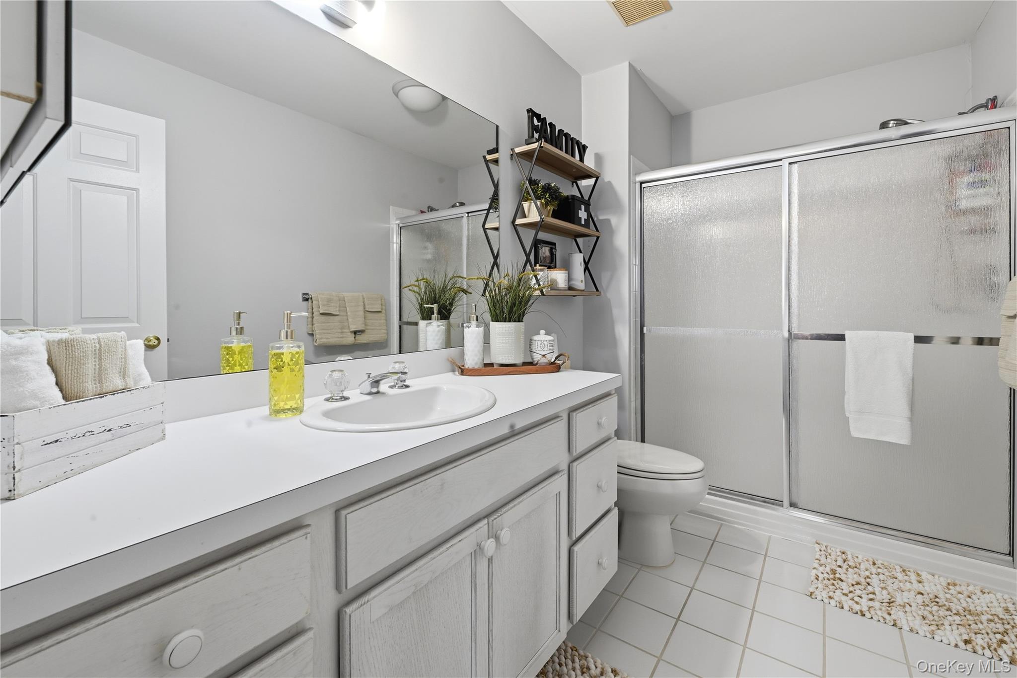 #15 photo, 625 Madeira Boulevard, Melville , NY 11747