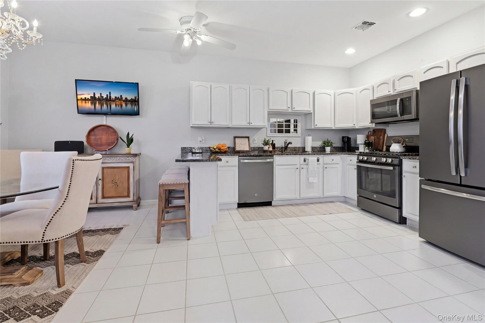 #8 photo, 625 Madeira Boulevard, Melville , NY 11747